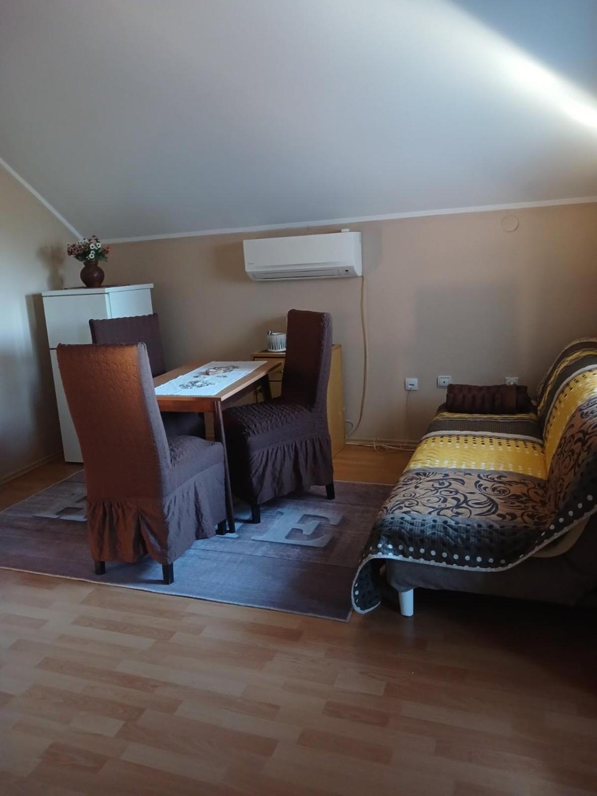 Mega Apartment Subotica Dış mekan fotoğraf